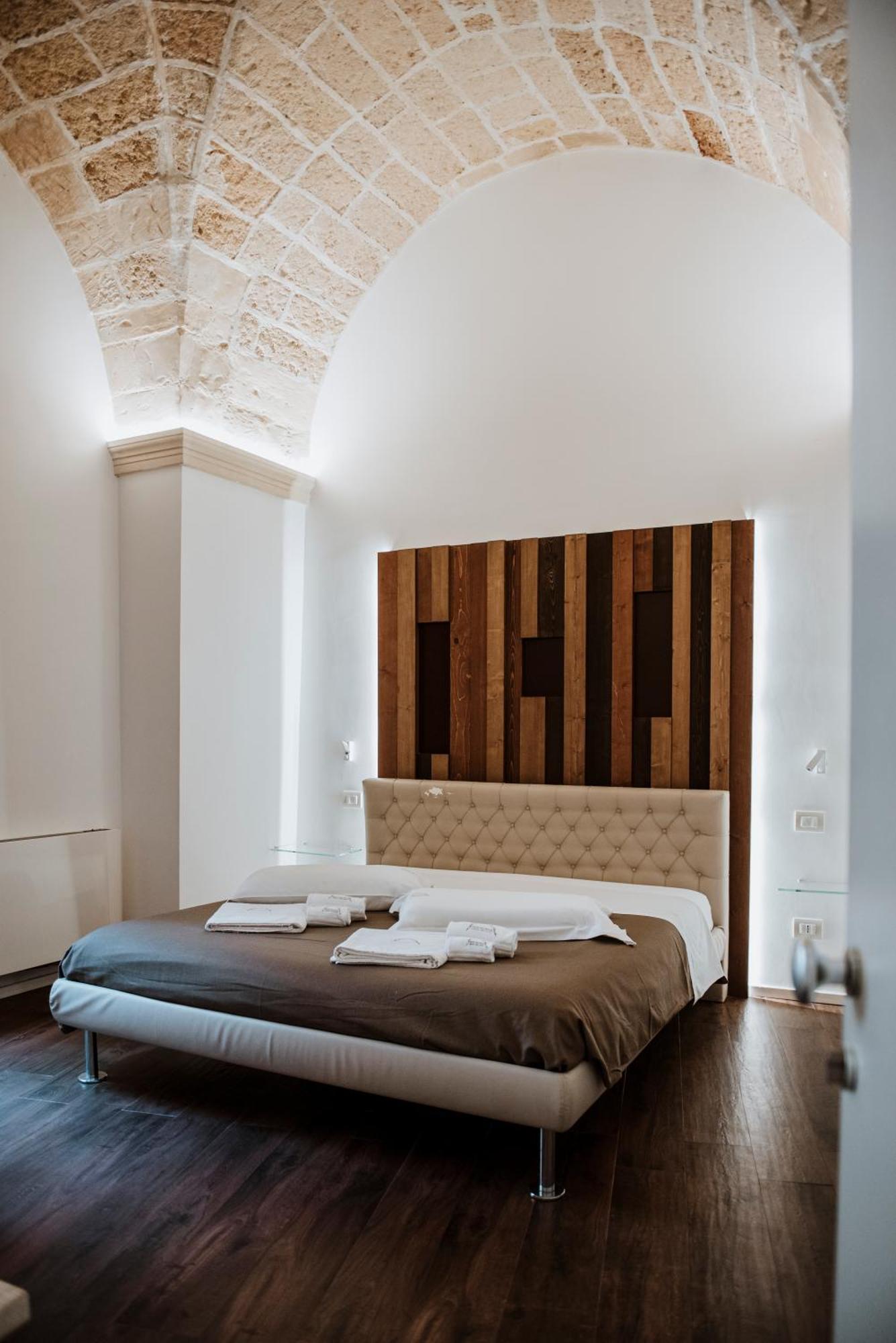 Signuria Dimora Esclusiva Bed & Breakfast เลชเช ภายนอก รูปภาพ