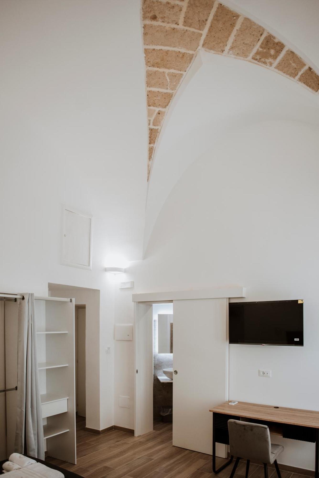 Signuria Dimora Esclusiva Bed & Breakfast เลชเช ภายนอก รูปภาพ