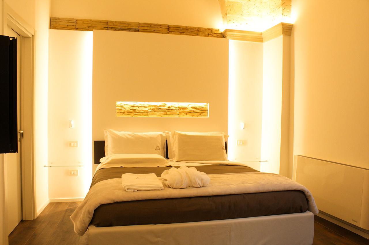 Signuria Dimora Esclusiva Bed & Breakfast เลชเช ภายนอก รูปภาพ